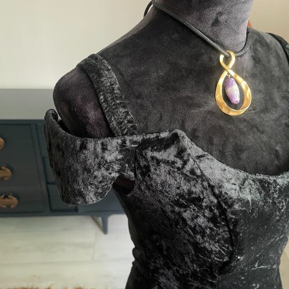 Catwoman Collection All That Jazz Vtg 1991 Black Velvet Dress DC Medium Mini - Picture 4 of 9